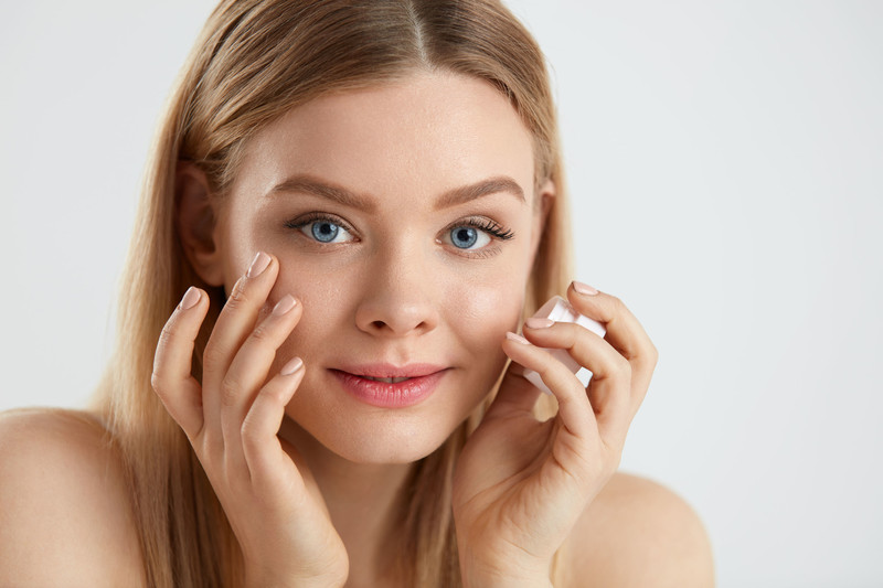 Private Label Revitalizing White Nail Polish, Contract Manufacturing Revitalizing White Nail Polish, Revitalizing White Nail Polish Contract Manufacturer, OEM Revitalizing White Nail Polish, Custom Revitalizing White Nail Polish