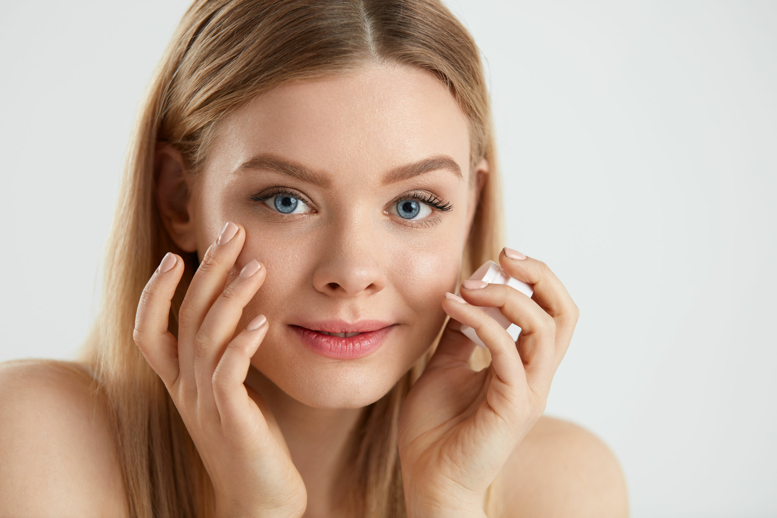 Rejuvenating Eye Cream- Contract Manufacturer, Exporter & Wholesale Supplier