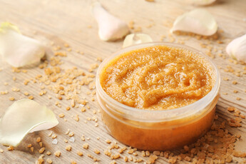 Smoothing Facial Scrub