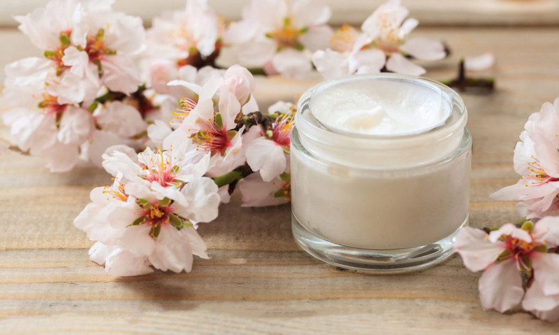 Retinol Cream Private Label, Contract Manufacturing Retinol Cream, Retinol Cream Contract Manufacturer, Retinol Cream OEM, Custom Retinol Cream